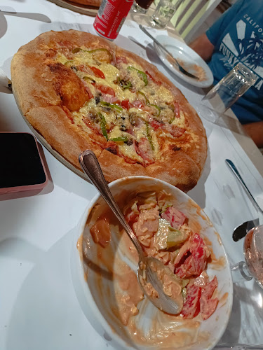 Σαρωνικού, Άγιοι Θεόδωροι 200 03