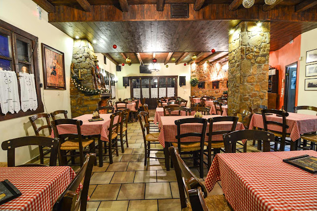 Είρωνες Και Οινοπότες