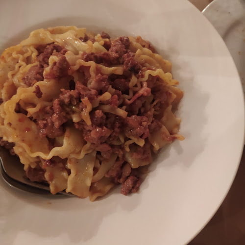 Στην Πόλη - Γαστρονομία και φιλοξενία