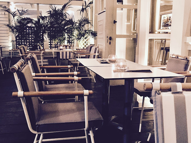 Έntree All Day Bar - Γαστρονομία και φιλοξενία