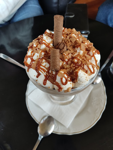 LLOYD MARIAN - Δέλτα