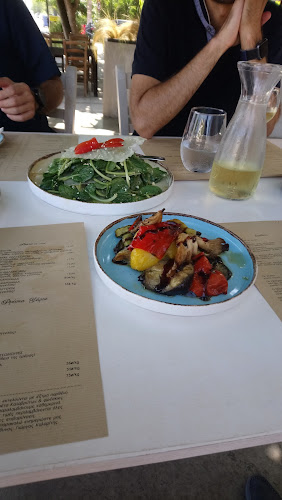 Αχινός - Γαστρονομία και φιλοξενία