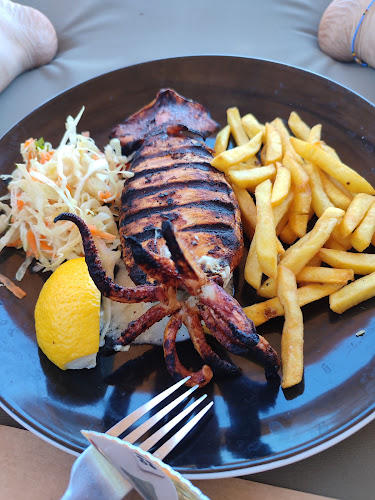 Opinii despre Ammos Beach Bar Restaurant în Χρυσή Αμμουδιά - Γαστρονομία και φιλοξενία