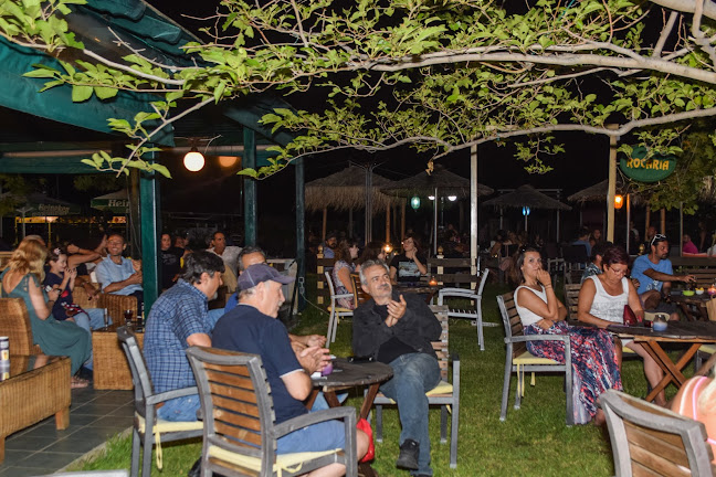 Rocaria Beach Bar - Γαστρονομία και φιλοξενία