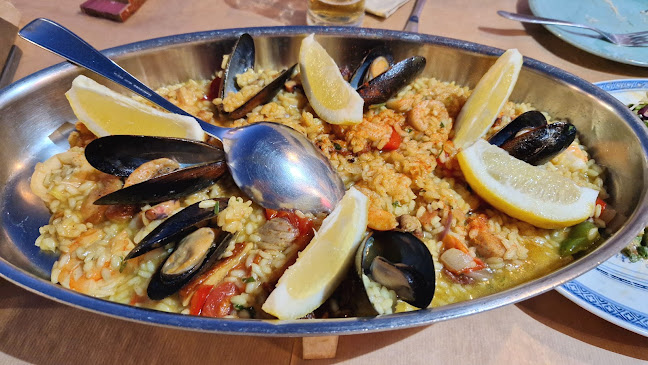 Opinii despre Το Καρνάγιο în Νέα Αλικαρνασσός - Γαστρονομία και φιλοξενία