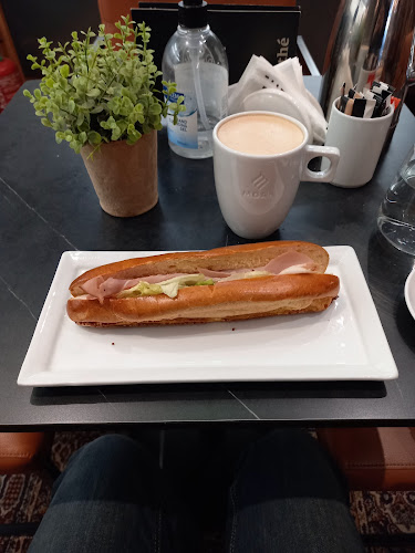 Μίλτος Patisserie, Catering, Cafe