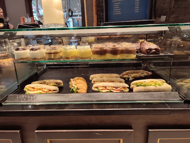 Amadeus Coffee N’ Bake - Γαστρονομία και φιλοξενία