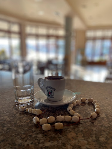 ΣΤΗΝ ΒΡΥΣΗ ΚΑΦΕ - Βόνιτσα