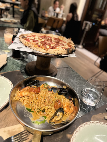 Opinii despre Frankie în Αθήνα - Γαστρονομία και φιλοξενία