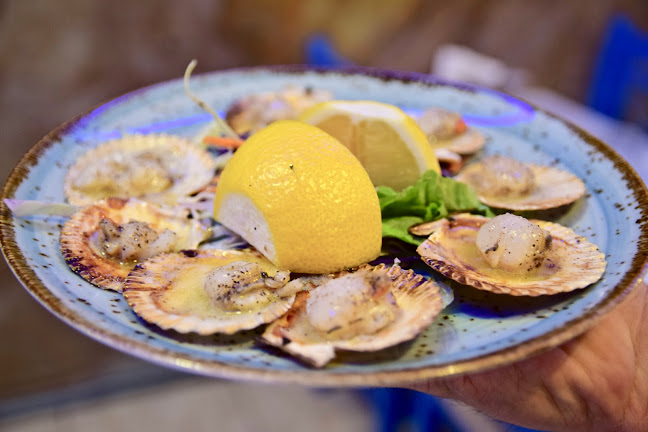 Ουζερί του Καβούρη - Γαστρονομία και φιλοξενία