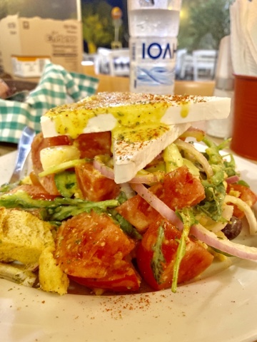 Opinii despre Ελλαδικό în Ξυλόκαστρο - Γαστρονομία και φιλοξενία