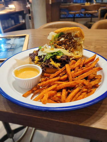 Raw Street Burger - Larisa - Λάρισα