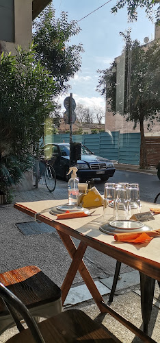 Rakor - Γαστρονομία και φιλοξενία