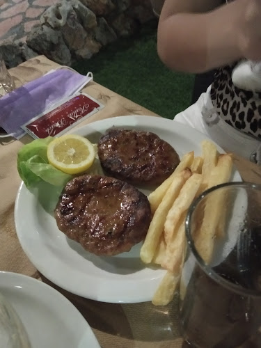 Comentarii opinii despre Kallas Beach Restaurant