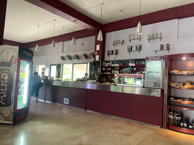 Opinii despre friendly cafe-bus station în Λιβαδειά - Γαστρονομία και φιλοξενία