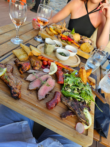 Opinii despre Almyra Bar Restaurant în Ιεράπετρα - Γαστρονομία και φιλοξενία