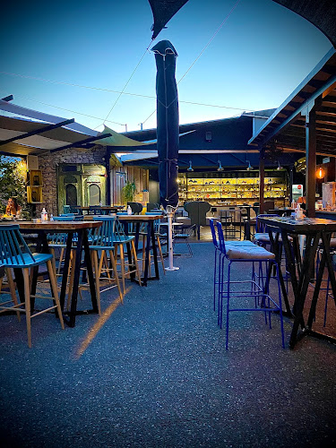 Tre Exclusive food & Cocktail Bar