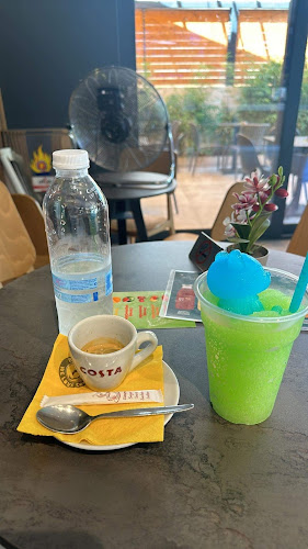 Opinii despre Bueno Coffee în Σταυρός - Γαστρονομία και φιλοξενία