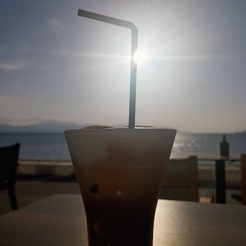 El Niño Cafe-bar Loutraki - Γαστρονομία και φιλοξενία