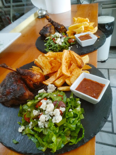 AROMA Traditional Tavern - Γαστρονομία και φιλοξενία