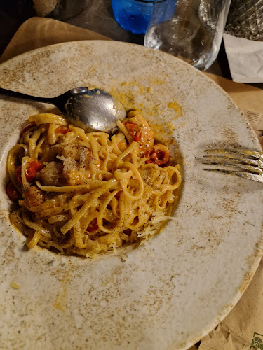 Opinii despre Kri-Kri Restaurant Agia Marina în Χανιά - Γαστρονομία και φιλοξενία