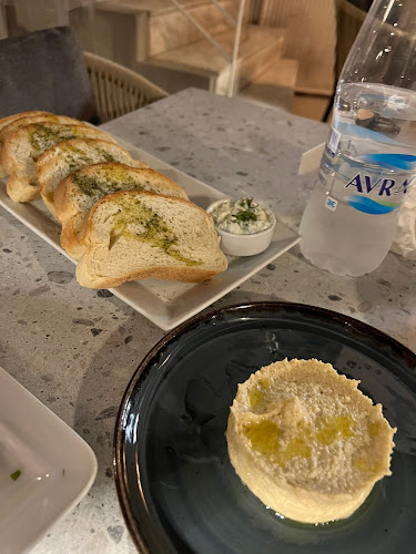 Opinii despre Okyalos Sea Food Restaurant în Νέος Μαρμαράς - Γαστρονομία και φιλοξενία