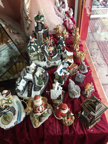 Comentarii opinii despre Τής Ελένης