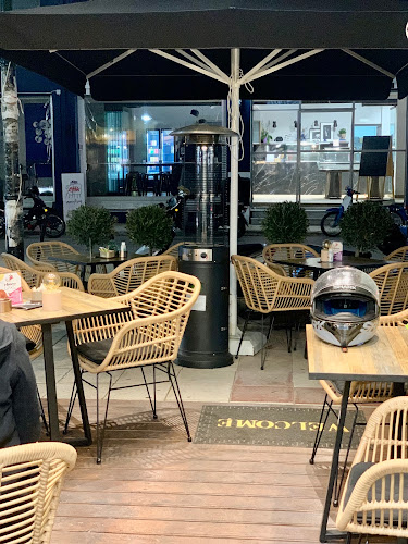 Central Coffee&Breaks