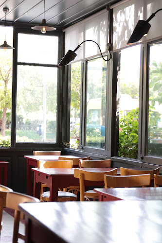 Πλ. Παπαδιαμάντη 4, Αθήνα 111 41