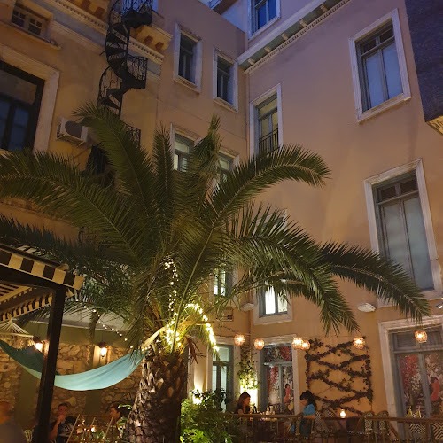 Mardi Brunch, Coffee & Wine Bar - Brunch Πειραιάς - Πειραιάς