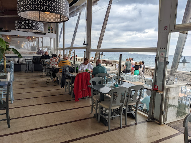 Opinii despre Παραλία în Ηράκλειο - Γαστρονομία και φιλοξενία