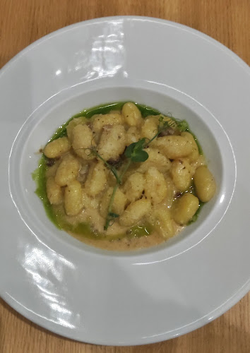 Tomo's Open Kitchen Bar - Γαστρονομία και φιλοξενία