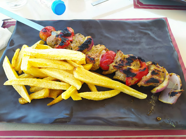 Ταβέρνα - Εστιατόριο Με Ρακί