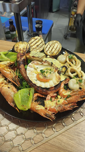 Olio e vino - Γαστρονομία και φιλοξενία