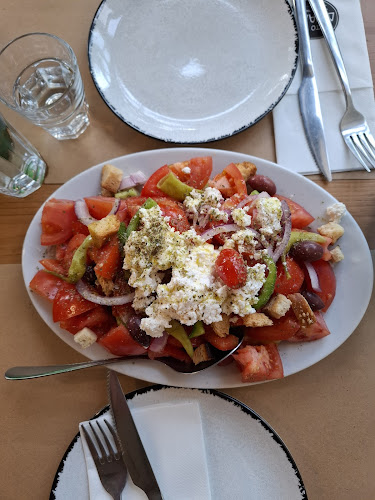 Το Δίχαλο Χανιά - Γαστρονομία και φιλοξενία