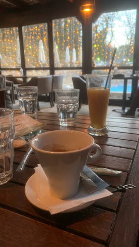 Αναψυκτήριο Πόζαρ - Λουτρά Λουτρακίου