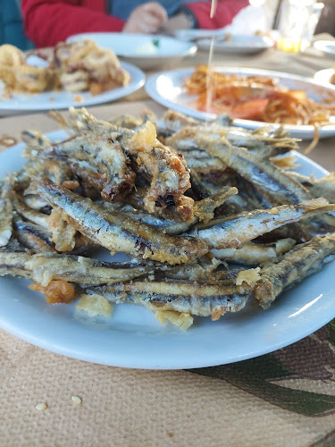 Ψαροταβέρνα ''KABOΣ'' - Καμένα Βούρλα