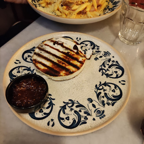 Γιασεμί - Λάρισα