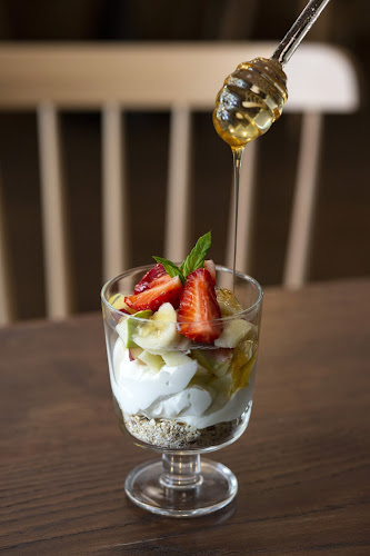 Opinii despre The Frogs Bar în Αθήνα - Γαστρονομία και φιλοξενία