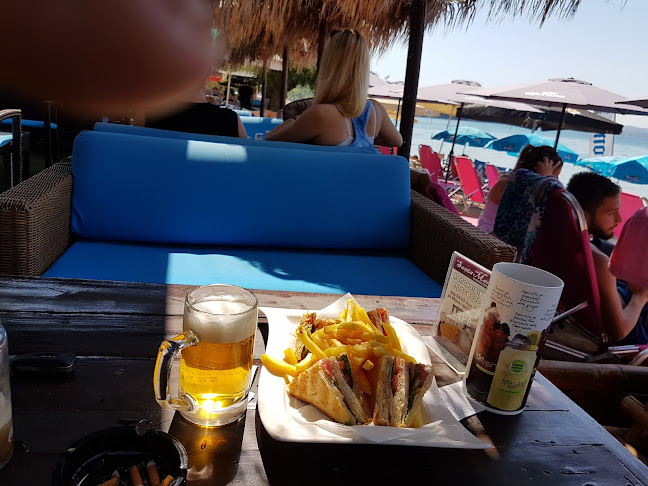 Santa Maria beach bar