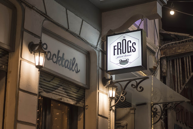 The Frogs Bar