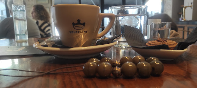 Τζένιο - Γαστρονομία και φιλοξενία