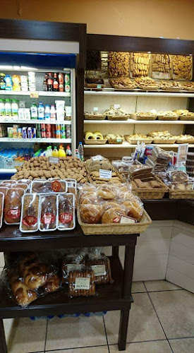 Opinii despre Αρτοποιείο - Είδη Ζαχαροπλαστικής Έξαρχος în Πύργος - Γαστρονομία και φιλοξενία