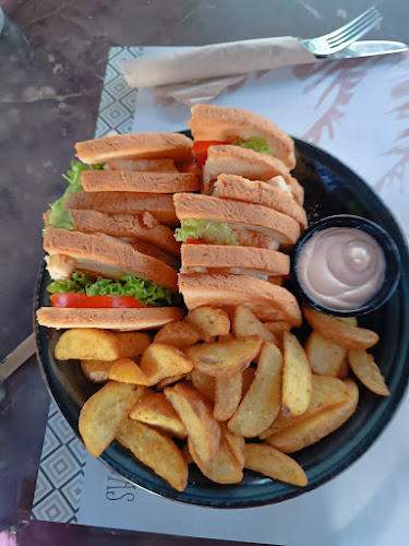 Comentarii opinii despre Bebidas all day bar