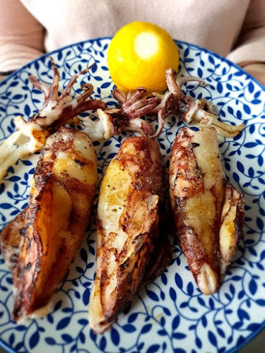 Opinii despre Μελπωνοστιμιές (Melpo's) în Αλιβέρι - Γαστρονομία και φιλοξενία