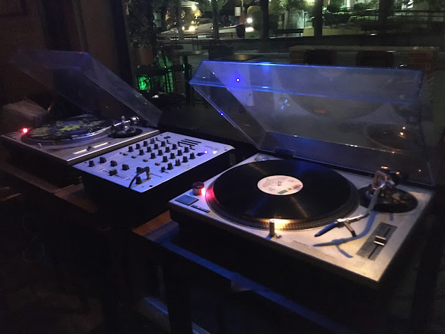 Comentarii opinii despre οιωνός bar