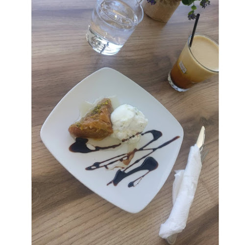 Opinii despre Λιόντας Καφέ Πρωινό Γλυκό în Αντιφίλιπποι - Γαστρονομία και φιλοξενία