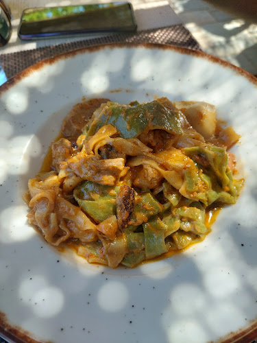 To Perivoli sti Vari - Γαστρονομία και φιλοξενία