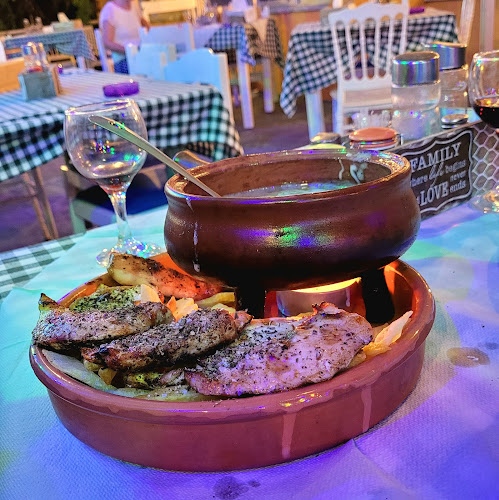 Ταβέρνα Βιβλιοθήκη - Λικοτιναρέα