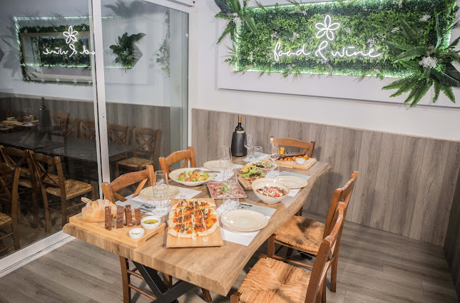 To Yiasemi Food & Wine Experience